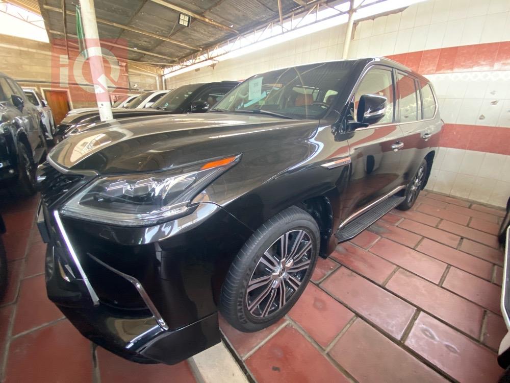 Lexus LX